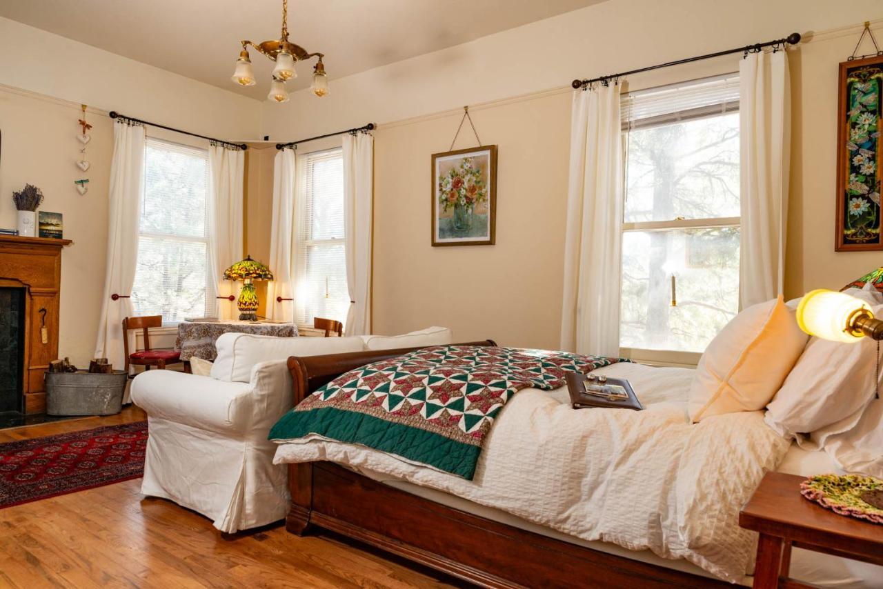 Starlight Pines Bed & Breakfast Flagstaff Exterior photo